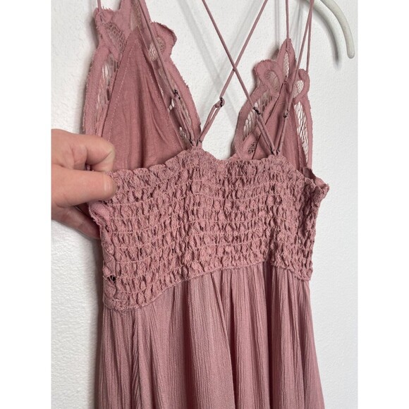 Free People Small One Adella Slip Mini Dress Rose Crochet Lace Tiered Ruffle NWT - Picture 10 of 15